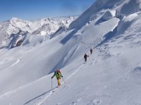 En partant de Saas Fee